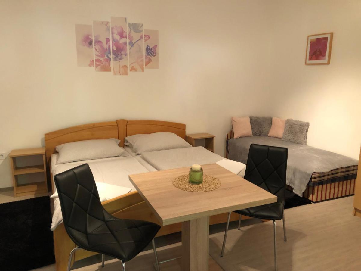 Tisza-Kert Apartmanok Tiszafüred 外观 照片
