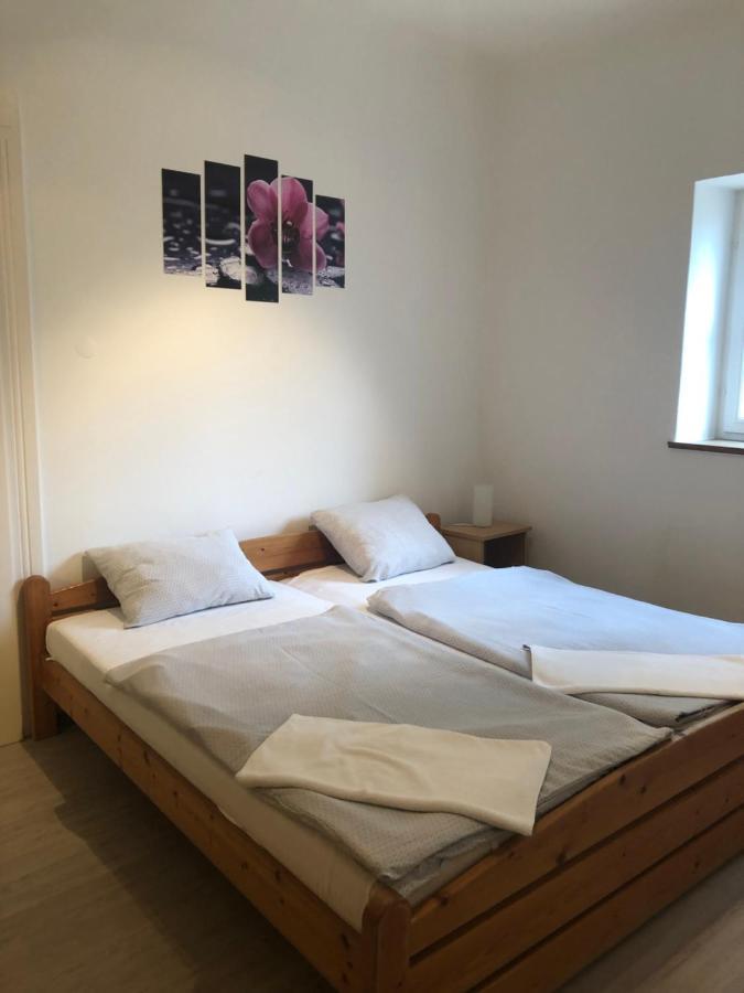 Tisza-Kert Apartmanok Tiszafüred 外观 照片